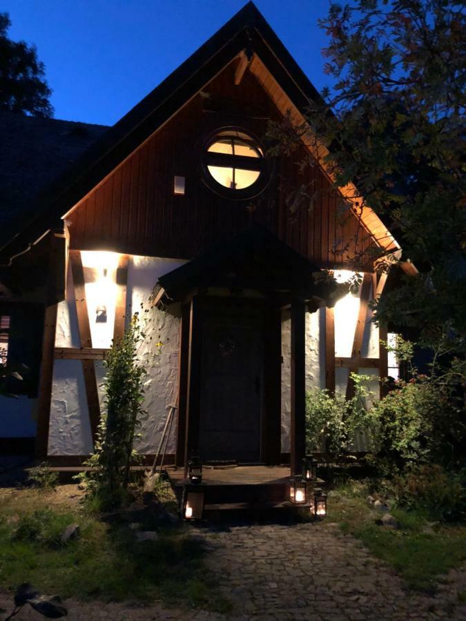 Dom Majowka I Apartamenty Bartoszowka I Michalowka Karwienskie Bloto Drugie Exteriör bild